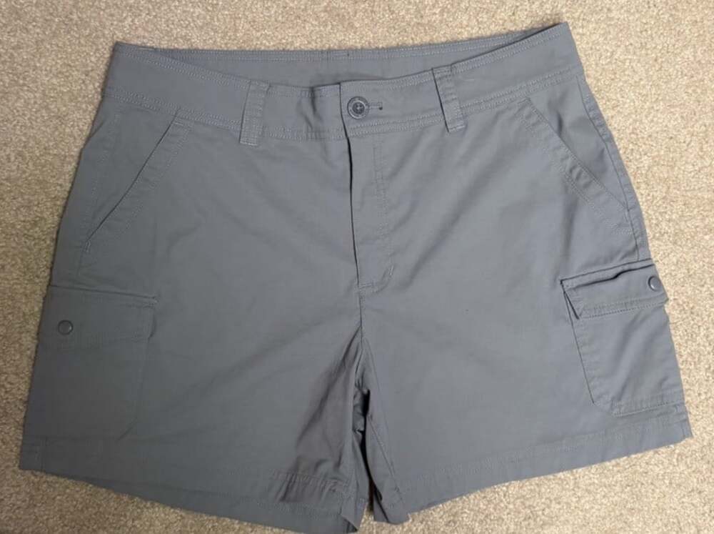 NWOT Eddie Bauer Ladies Gray Cargo Shorts Size 12 Stretch Hiking 5" Inseam